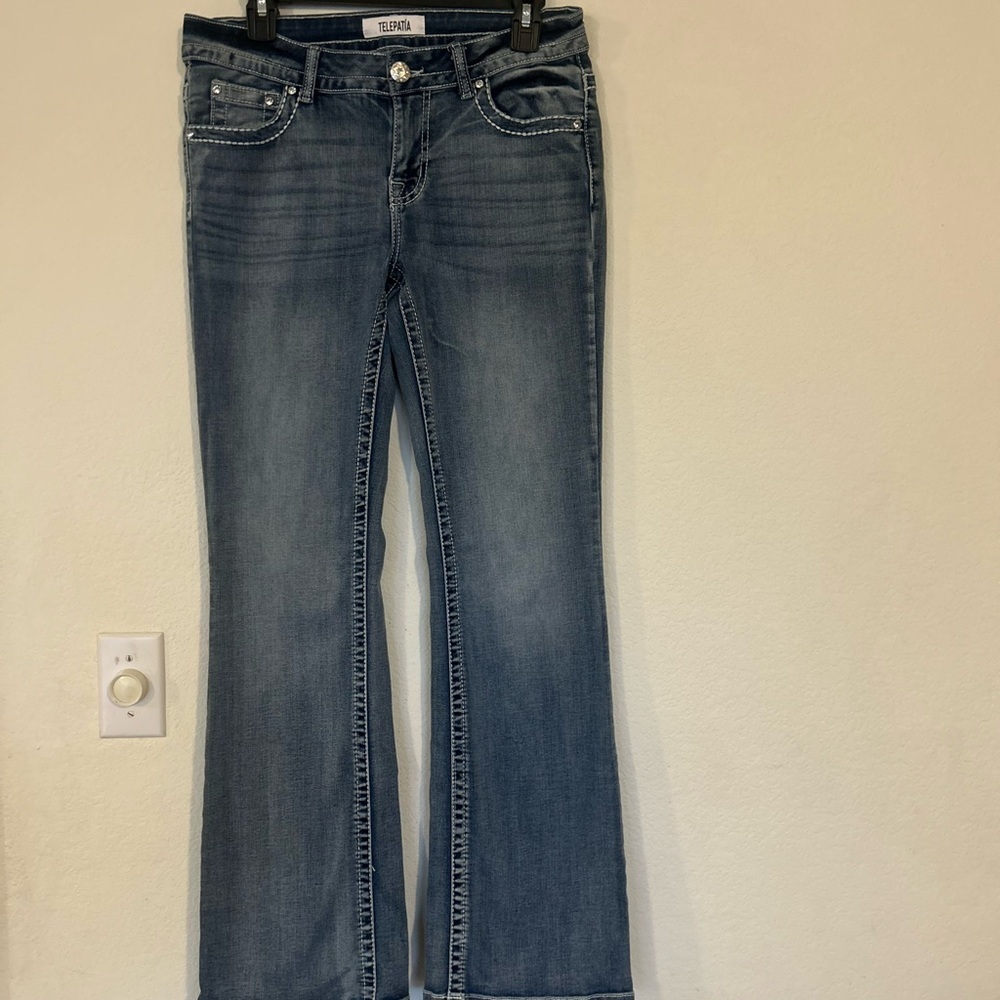 Telepatia Denim Jeans Light Wash thick stitching, bejeweled pockets Size 9/29